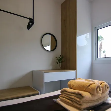 Phaedrus Living: Seaside Modern Flat Limnaria 123 * Paphos