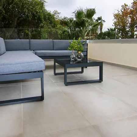 Phaedrus Living: Seaside Modern Flat Limnaria 123 Lägenhet Paphos