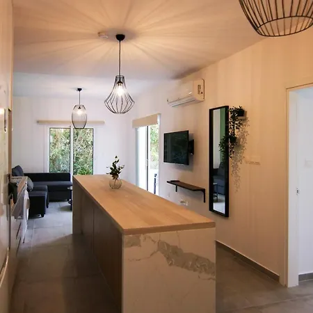Phaedrus Living: Seaside Modern Flat Limnaria 123