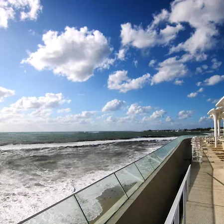 Phaedrus Living: Seaside Modern Flat Limnaria 123 Lejlighed