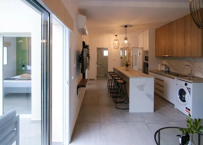 Phaedrus Living: Seaside Modern Flat Limnaria 123 Apartament Paphos