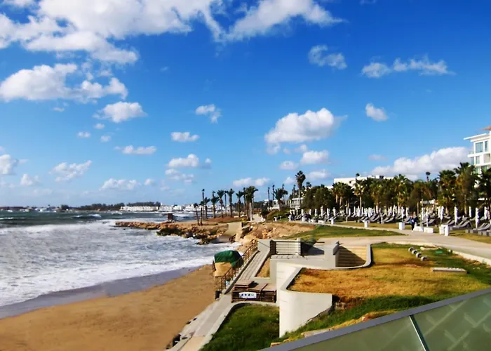 Phaedrus Living: Seaside Modern Flat Limnaria 123 Lägenhet Paphos