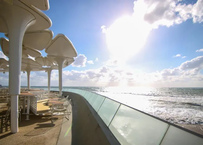 Phaedrus Living: Seaside Modern Flat Limnaria 123