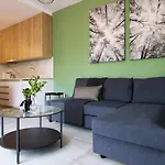 Phaedrus Living: Seaside Modern Flat Limnaria 123