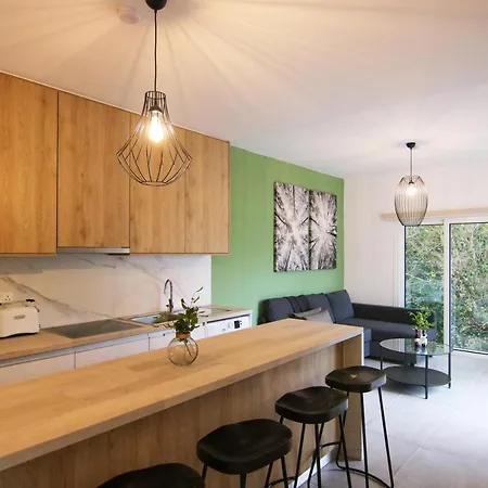 Phaedrus Living: Seaside Modern Flat Limnaria 123 *
